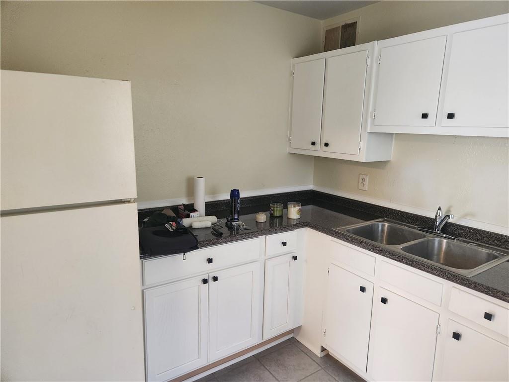 Building Photo - 1304 Athey Rd