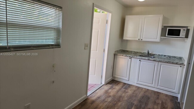 Foto del edificio - 3533 SW 91 Ave