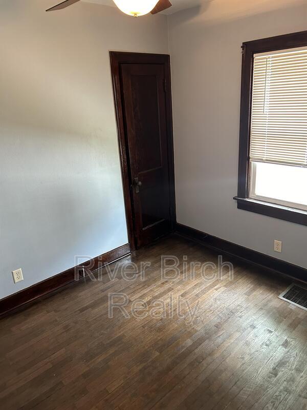 Foto del edificio - 2633 S Whittier Ave