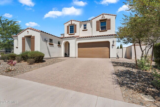 Building Photo - 9418 E Theia Dr