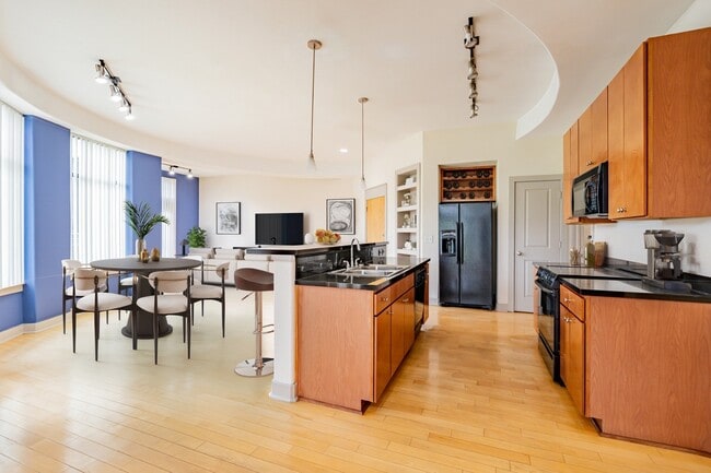 Foto del edificio - Lofts at Lakeview