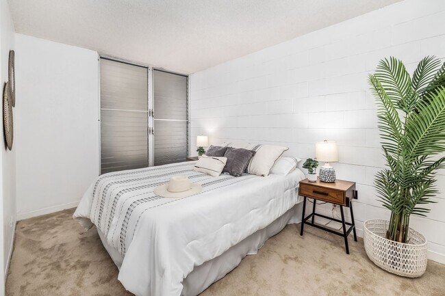 Foto del edificio - Remodeled 2 bedroom, 1 bath with assigned ...