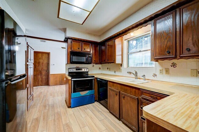 Foto del edificio - 12534 Millbanks Dr