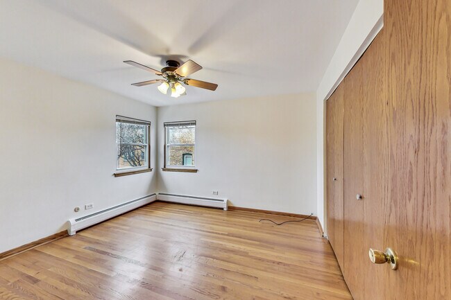 Foto del edificio - 4933 N Lester Ave
