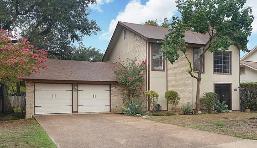 Foto principal - 14105 Broken Tree St