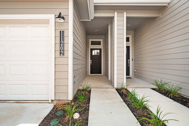 Foto del edificio - Picturesque 3 Bedroom, 2.5 Bath, 2-Story Home