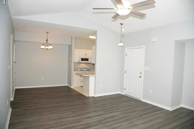 Building Photo - 1501 Partin Dr N