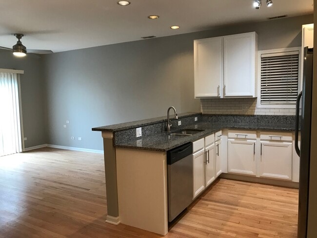 Kitchen \ Living Room - 724 N Willard Ct