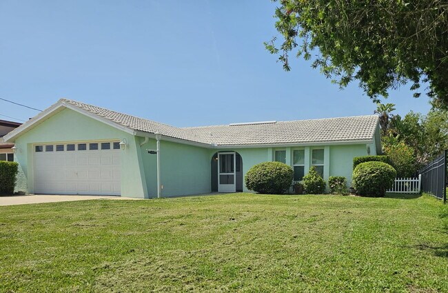 Building Photo - 7313 Hatteras Dr