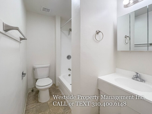 Building Photo - 39 Sunset Ave