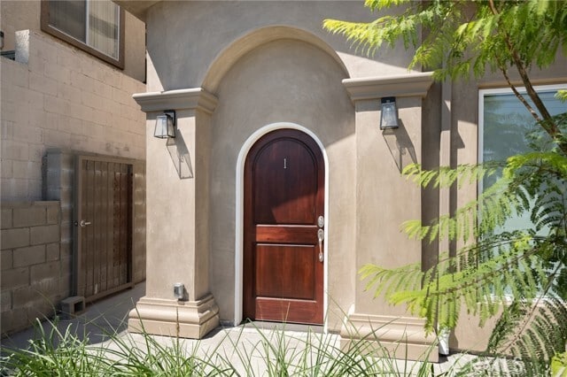 Building Photo - 2341 Mira Vista Ave