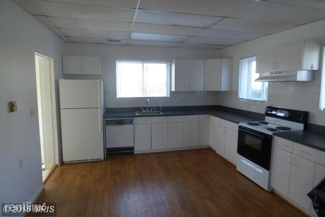 Building Photo - 2 br, 1.5 bath House - 21610 Clarksburg Rd