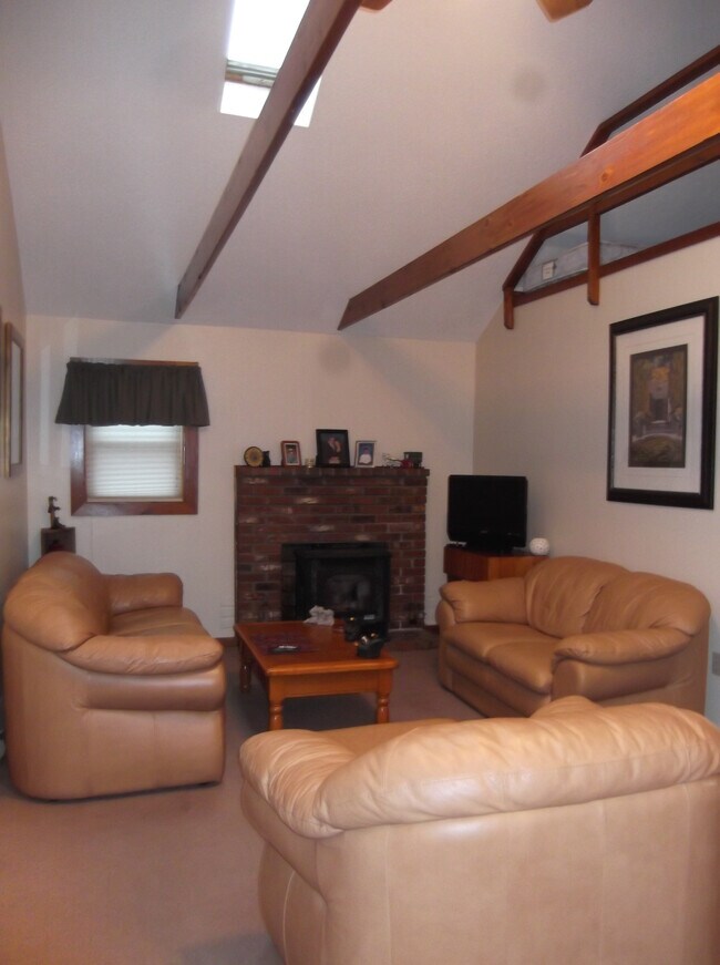 74 Noyes Rd, Tilton, NH 03276 House Rental in Tilton, NH