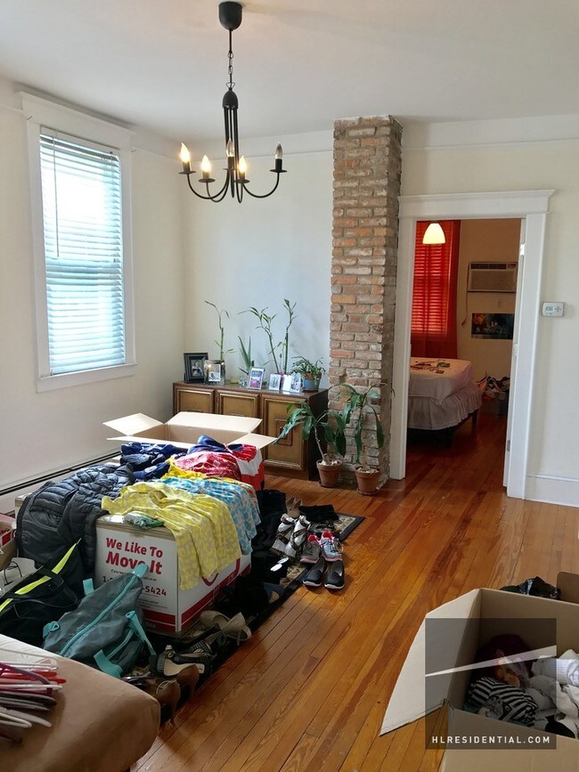 Foto del edificio - 6528 Perry Ave