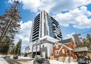 Building Photo - 128 King St N