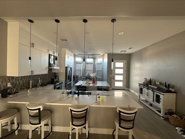 Building Photo - Beautiful Brand-New Home for Rent in Viewpoint Estates Winter Rental