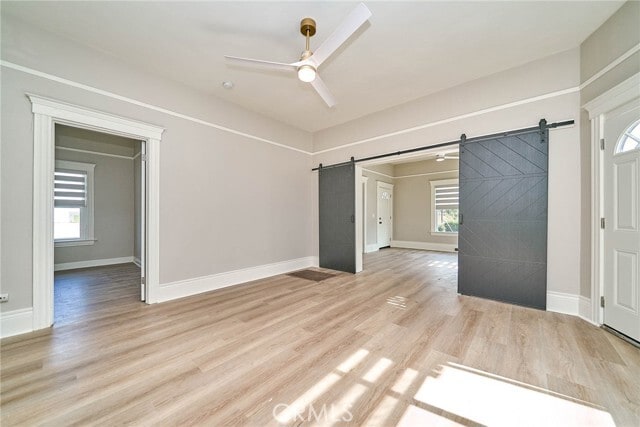 Building Photo - 844 N Van Ness Ave