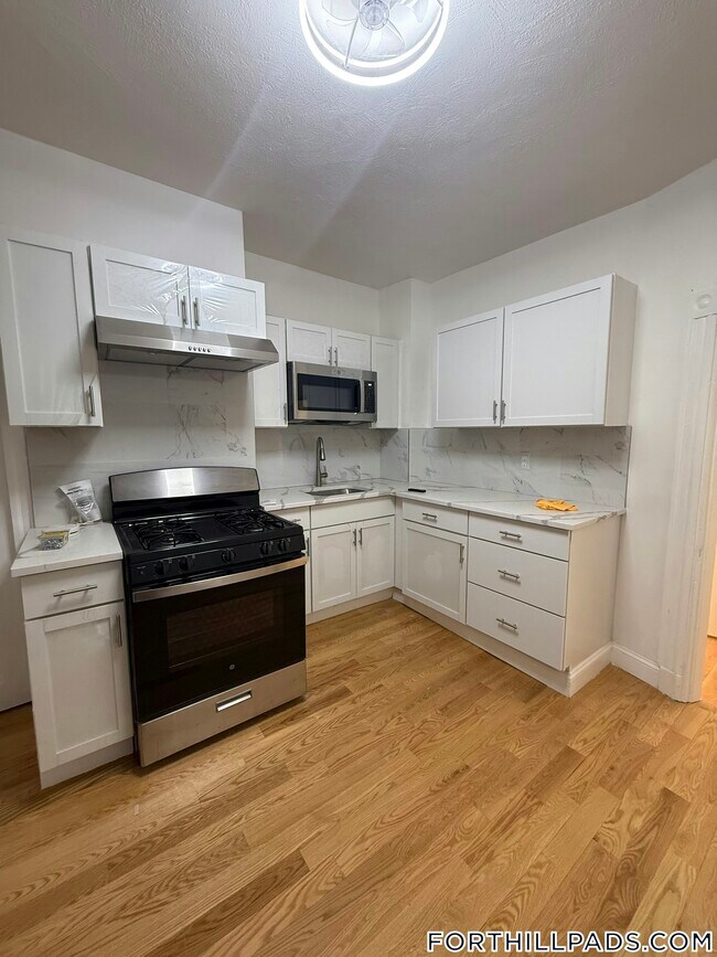 Foto del edificio - 200 Highland St