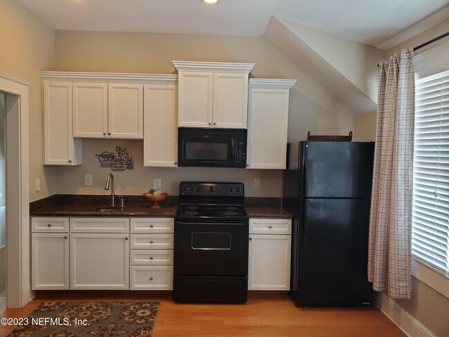 Foto del edificio - 1434 N Market St
