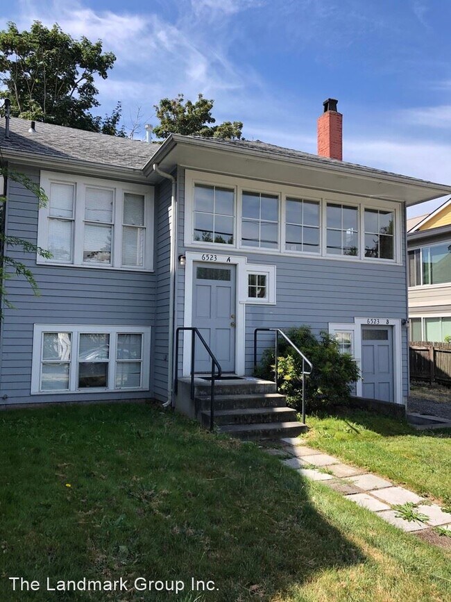 Foto del edificio - 3 br, 2 bath House - 6523 5th Ave NE