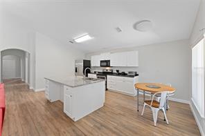 Foto del edificio - 4717 Cumbrian Lakes Dr