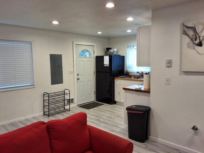 Foto del edificio - 720 S Southern St