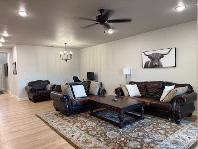 Foto del edificio - 5859 Urbana Pl