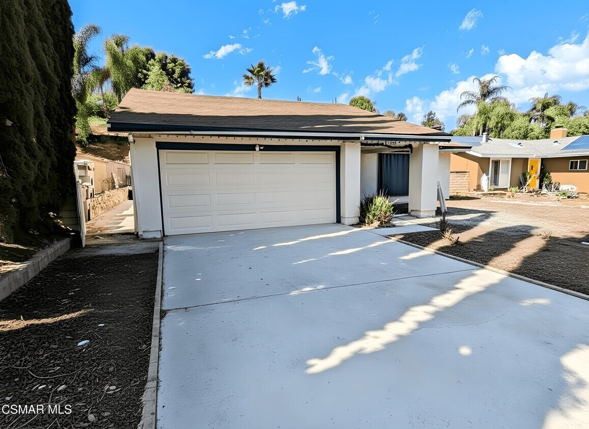 Primary Photo - 22949 Sycamore Creek Dr