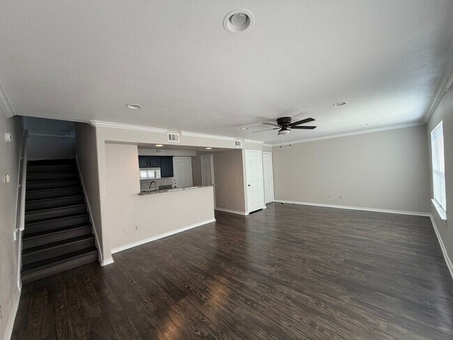 Building Photo - 2543 Pascal Ct