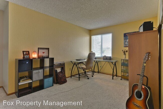 Building Photo - 3 br, 2.5 bath House - 1733 Spencer Street