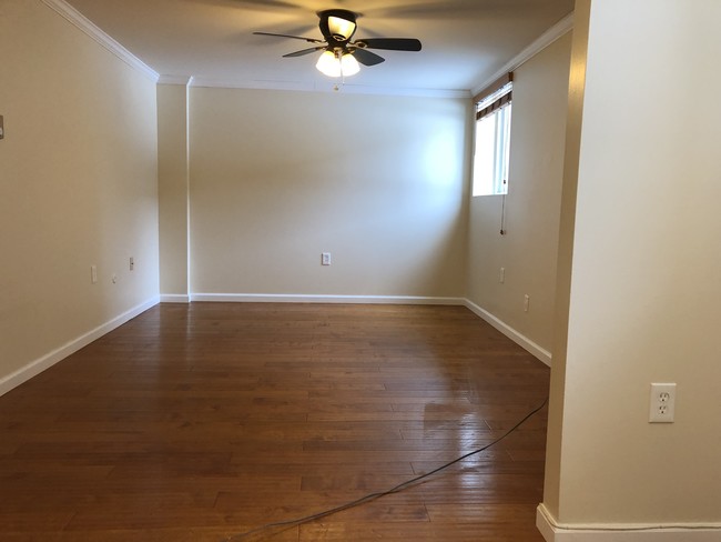 Building Photo - 41 Watertree Dr