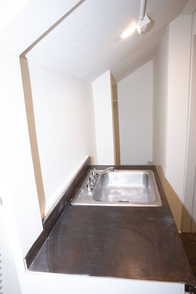 Foto del edificio - 317 Pleasant St