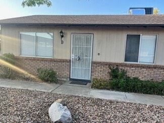 Building Photo - 6604 S Lakeshore Dr