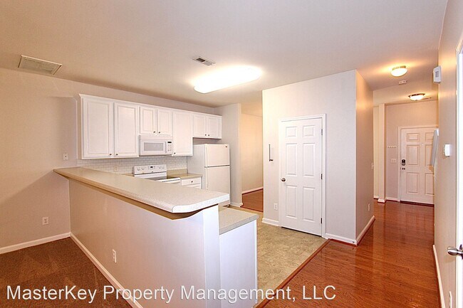Building Photo - 3 br, 2.5 bath House - 508 Bayou Ct