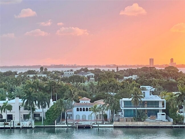 Building Photo - 5701 Collins Ave