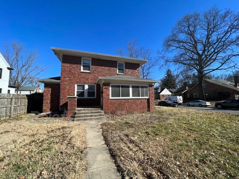 Primary Photo - 6001 Central Ave
