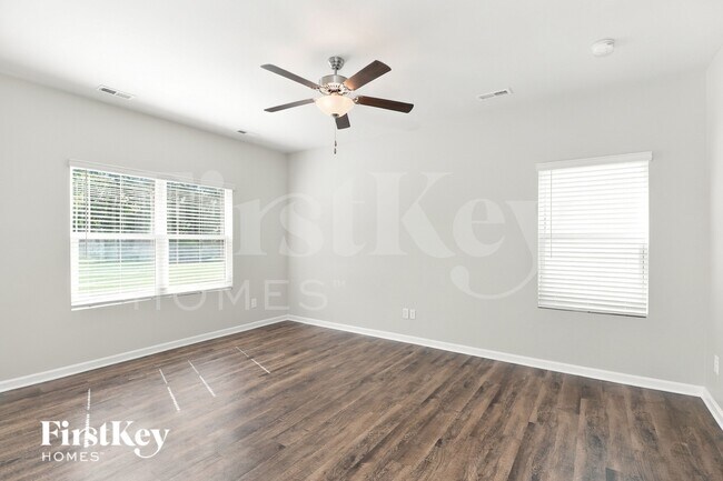 Building Photo - 9636 Hamel St