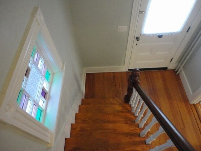 Building Photo - 39 E Bowery St