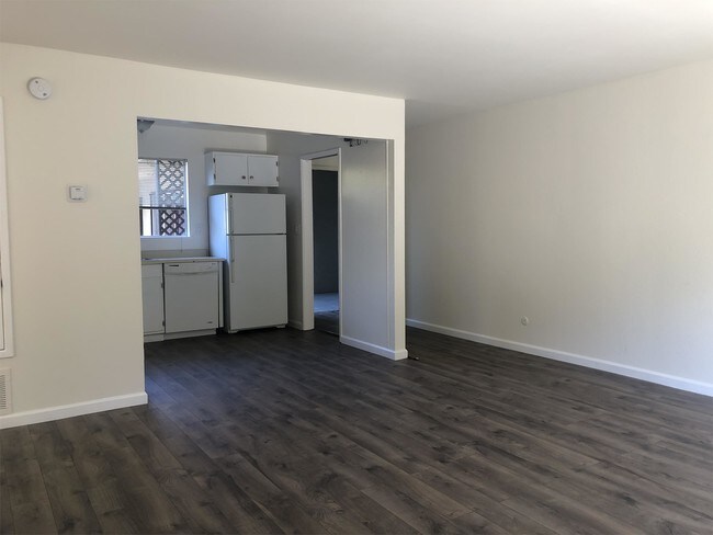 Foto del edificio - 915 E Blithedale Ave
