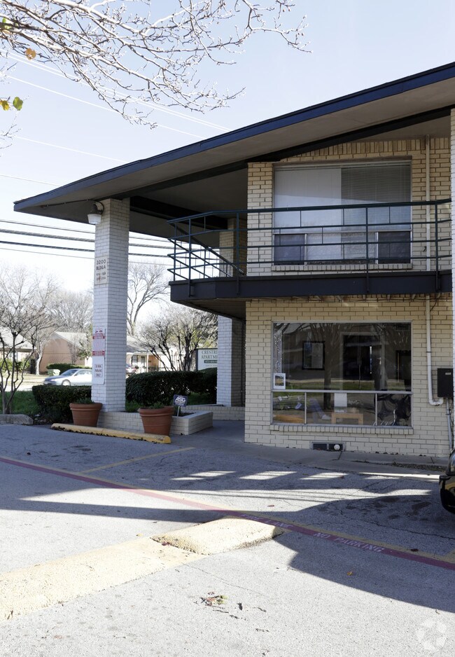 Crest Ridge Apartments Garland, TX