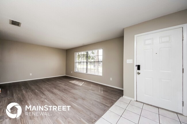 Building Photo - 2733 Mint Dr