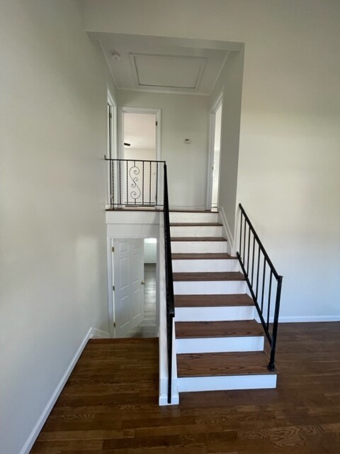 Building Photo - 382 S Ocean Ave
