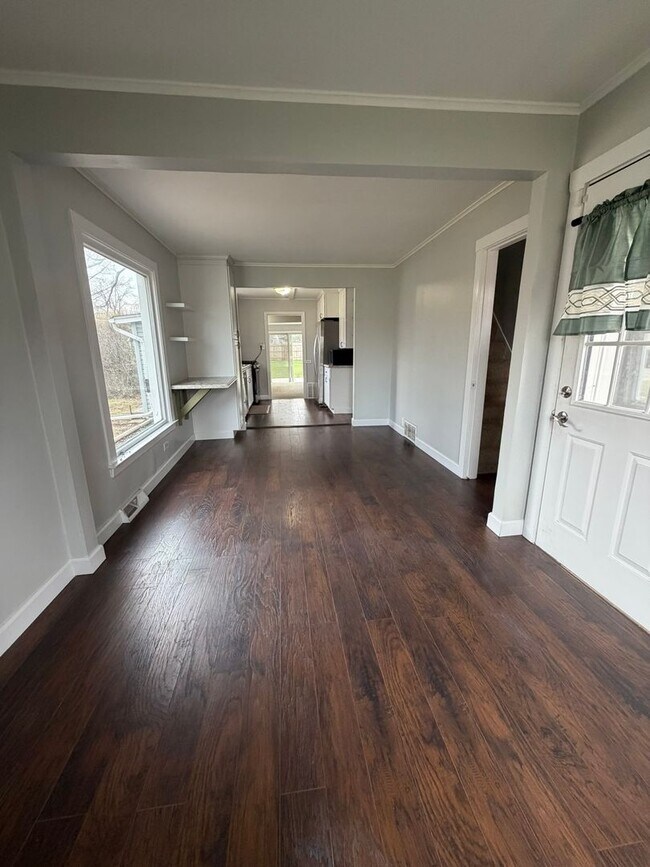 Foto del edificio - 2209 Douglas Ave