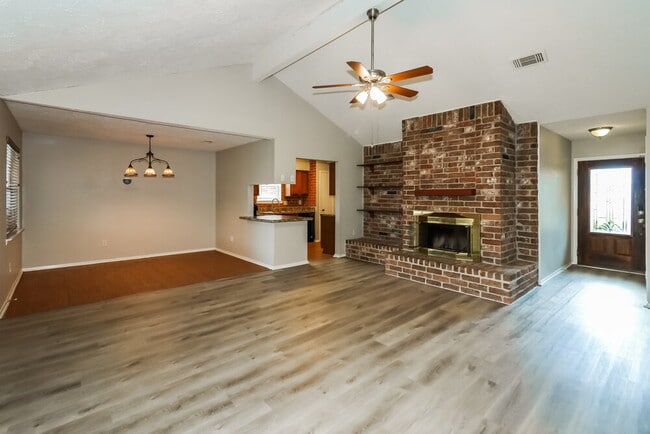 Building Photo - 7306 Skybright Ln