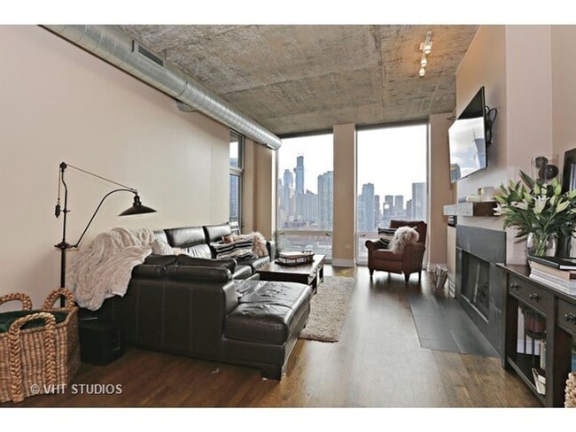 Photo - 700 N Larrabee St Apartment