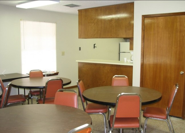 Community Room - Windwood Apartments