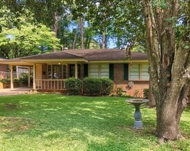 Building Photo - 124 E Salem Dr