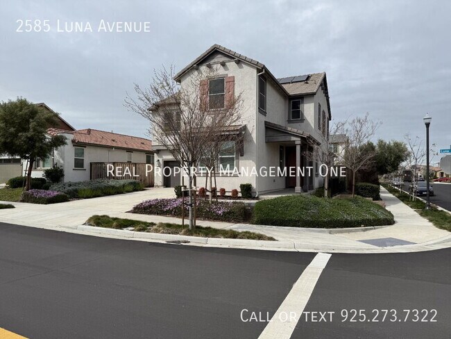 Building Photo - 2585 Luna Ave