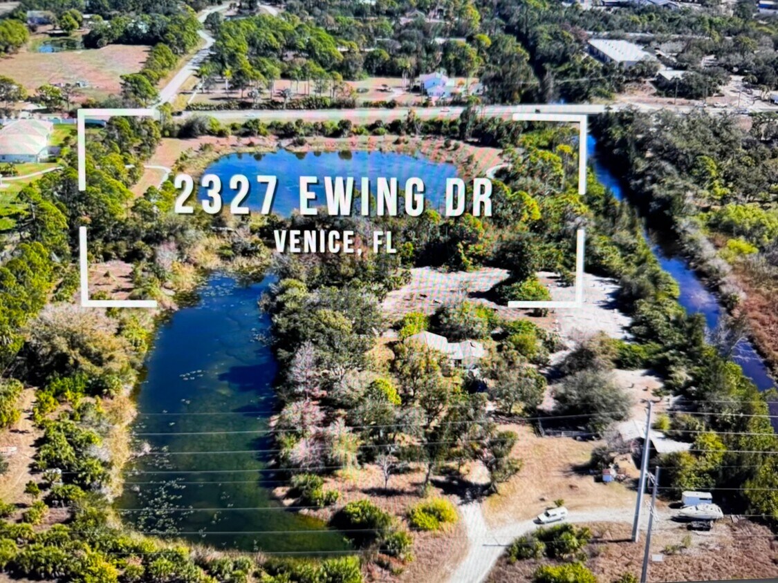 Foto del edificio - 2327 Ewing Dr
