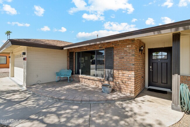 Foto del edificio - 13620 N 21st Ln